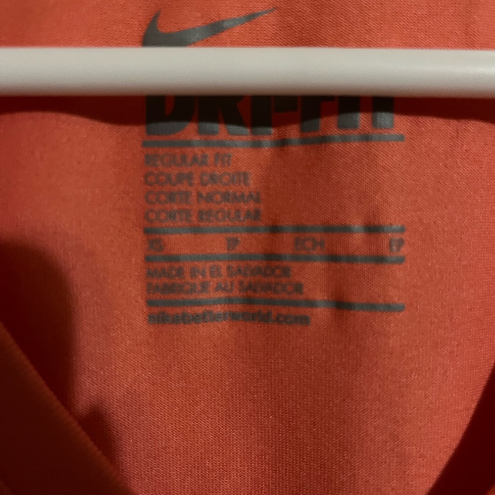 Nike Tee - Picture 2 of 3